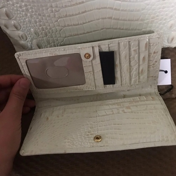 Brahmin Crystal duxbury and wallet - Picture 6 of 7